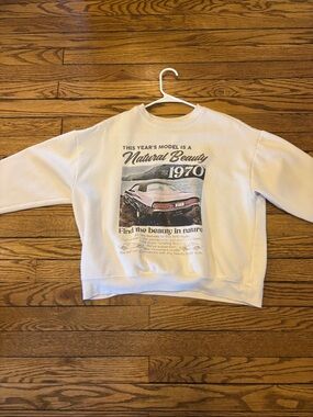 Forever 21 White Graphic Crewneck Sweatshirt with Vintage Car Print